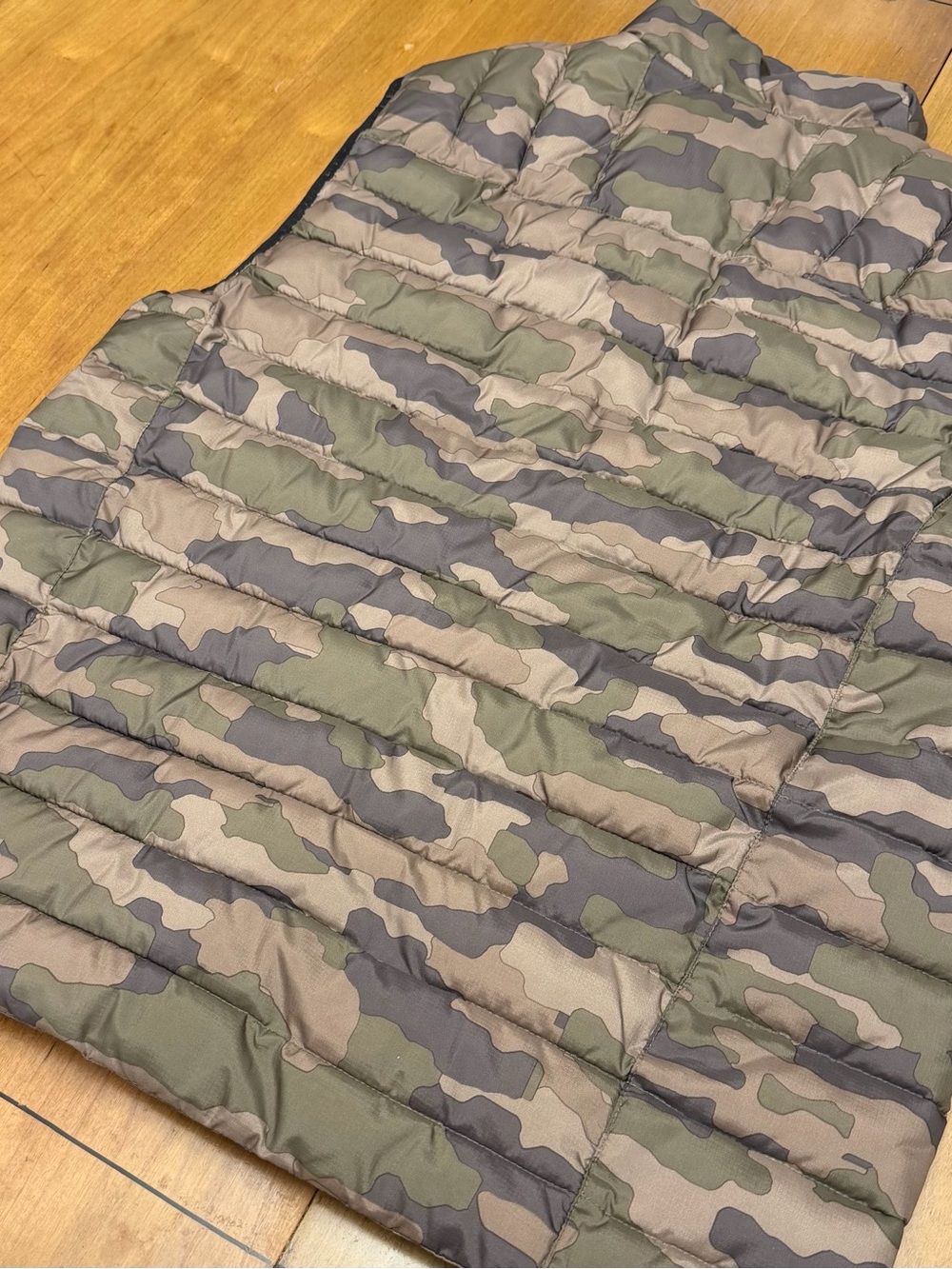 Duluth Trading Co AKHG Camo Puffer Vest | Cabincore Winter Woodland Hiking | M - Picture 8 of 10
